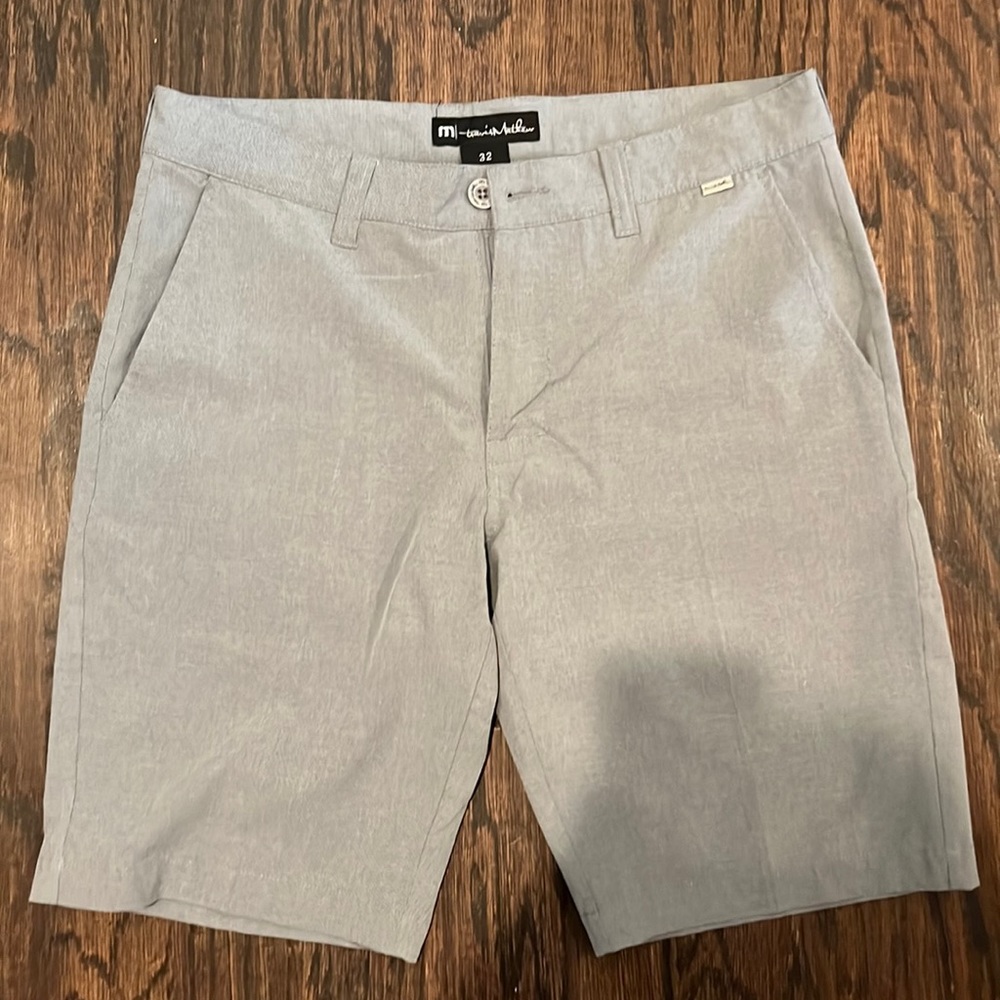 Men’s Travis Mathew Beck Golf Short 9.5”